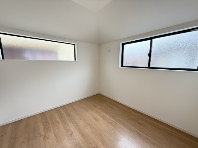 西区伊川谷町潤和新築①号棟の洋室