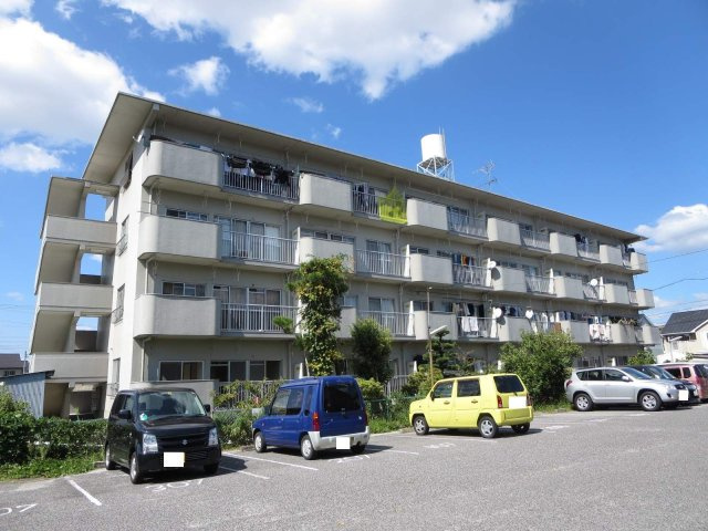 グリーンハイツ甲山の外観