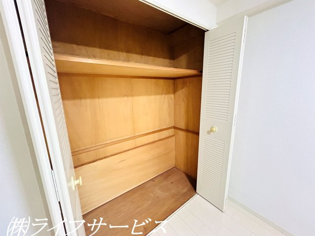 【収納】 | ユニライフ北大阪２号棟 | 玄関側洋室4.8帖／収納あり