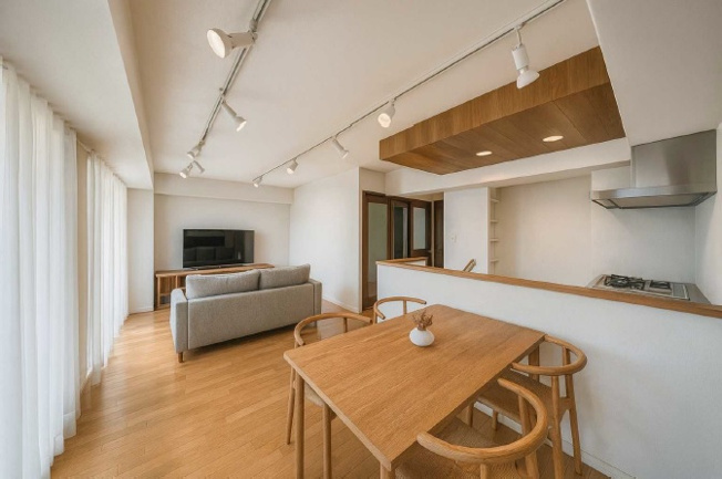 【居間・リビング】 | ユニライフ北大阪２号棟 | リビングルームリノベーションイメージ１／室内丁寧にお使いにつき、そのままでもお住まいいただけますが、リノベーションプランのご用意もございます！（※リノベーションは別途費用要）