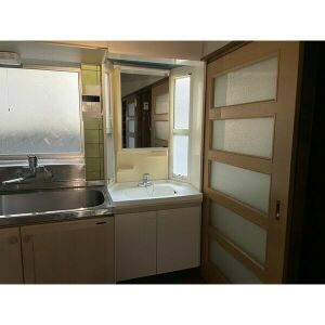 MINCA（梅ヶ坪町）の洗面所