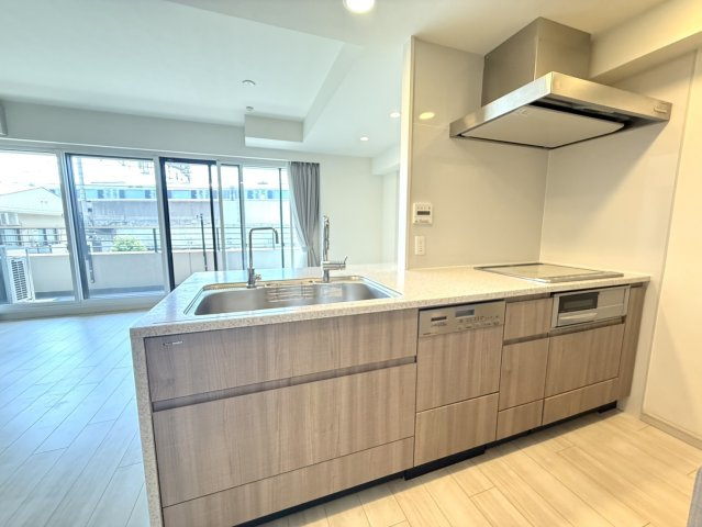 ワコーレ御影ハウスのキッチン|コンパクトなキッチンで掃除もラクラク