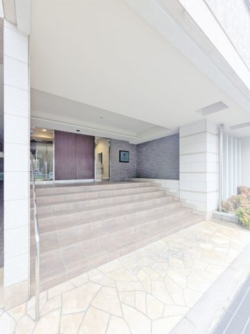 ワコーレ御影ハウスのエントランス|落ち着いたエントランスです