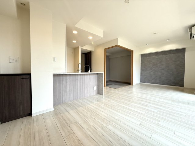 ワコーレ御影ハウスの居間・リビング|使いやすい居間です