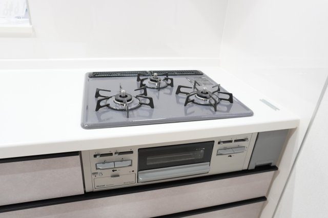 越谷市大字大竹 新築分譲住宅のキッチン