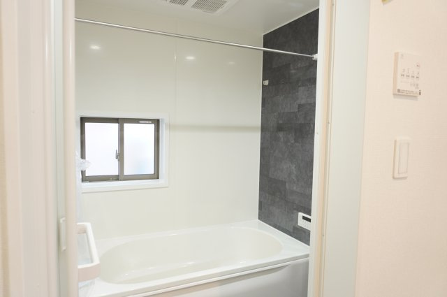 越谷市大字大竹 新築分譲住宅の浴室
