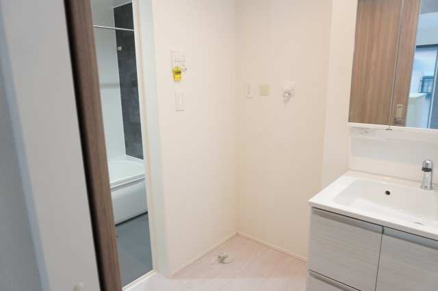 越谷市大字大竹 新築分譲住宅のランドリースペース