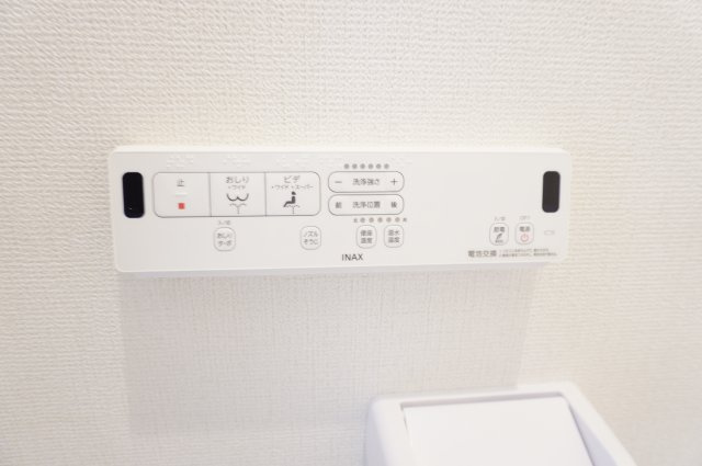 越谷市大字大竹 新築分譲住宅のトイレ