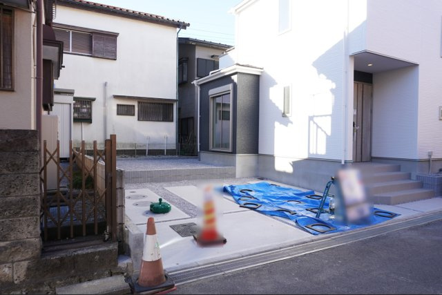 越谷市大字大竹 新築分譲住宅の駐車場