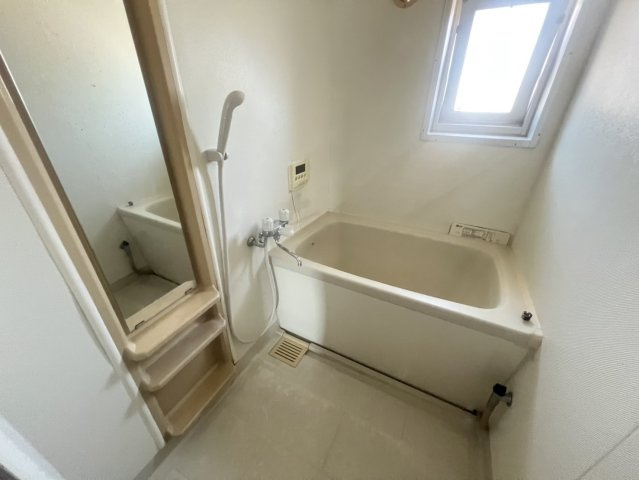 高倉台2団地10号棟の浴室