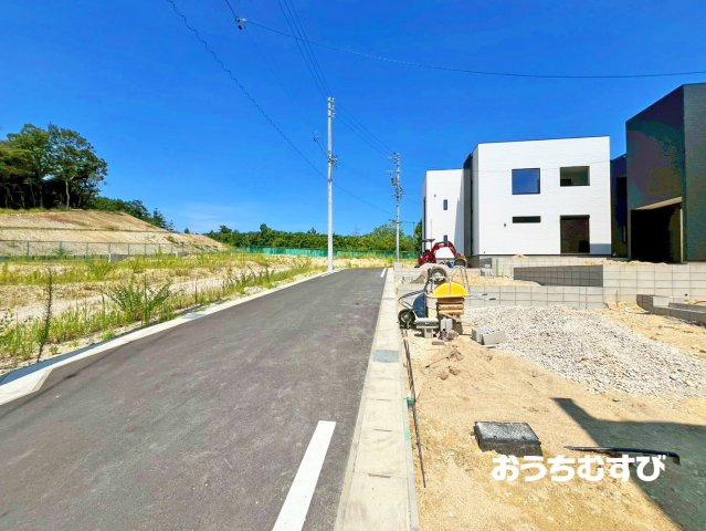 尾張旭市平子町北(全11棟)の前面道路含む現地写真