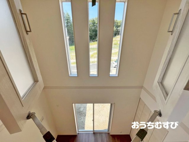 尾張旭市平子町北(全11棟)の居間・リビング