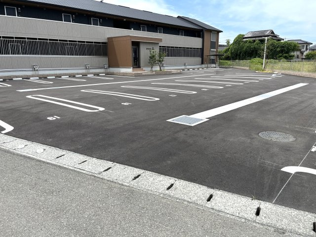 D-ROOM柊の駐車場