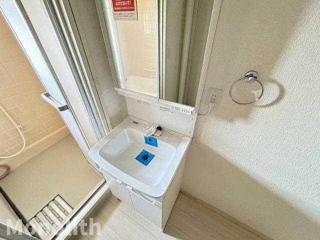 津久野南4号棟の独立洗面台