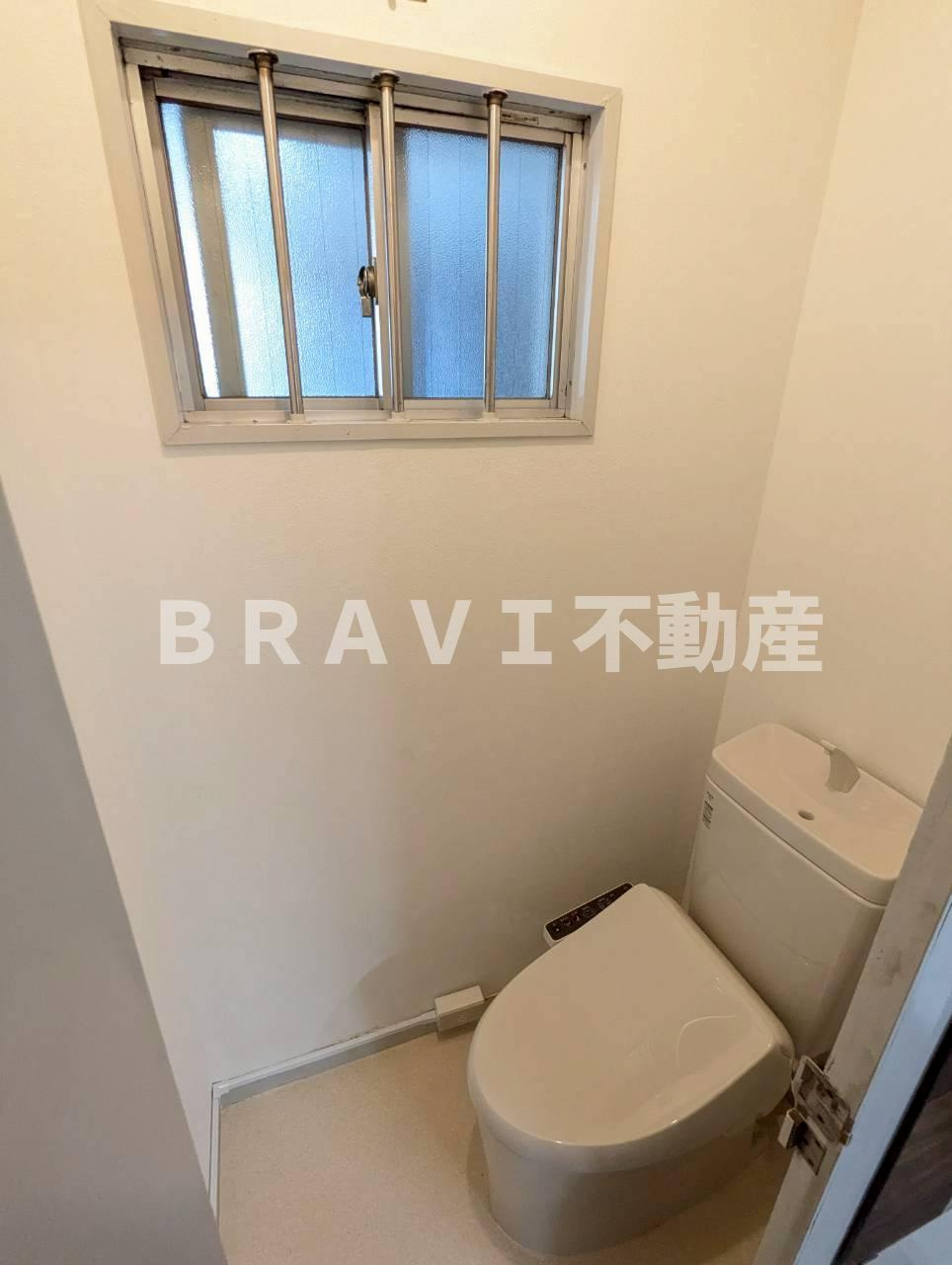 岡田ビル BRAVI不動産のトイレ