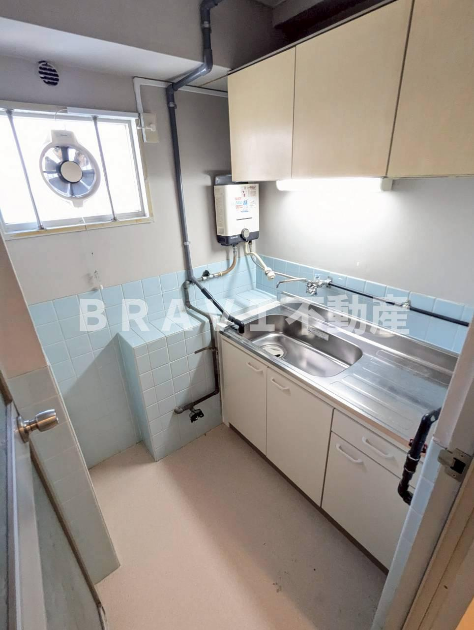 岡田ビル BRAVI不動産のキッチン