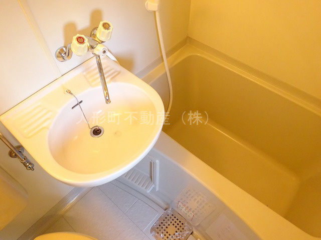 【浴室】 | センターハイツ | ※参考写真です