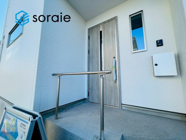 狭山市狭山台1期　アーバンスタイルの玄関|1/31　撮影