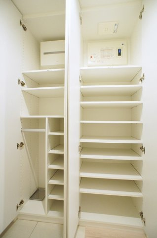 プライムメゾン江古田の杜ウェストの収納