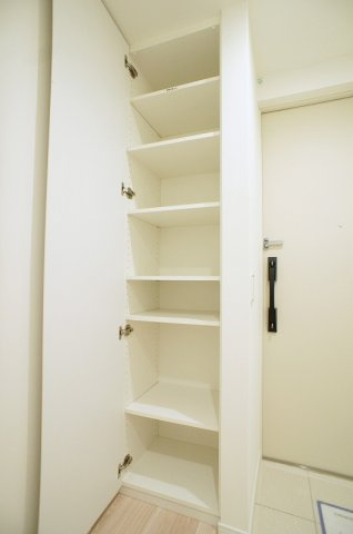 プライムメゾン江古田の杜ウェストの収納