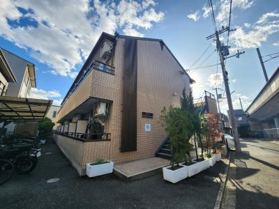 メゾンプリマベーラの外観