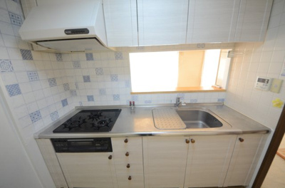 【キッチン】 | サンステージ衣笠Ａ棟2階 | お料理好きに嬉しいシステムキッチン！