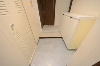 【収納】 | サンステージ衣笠Ａ棟2階 | 収納＆小物を飾れます。