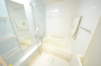 【洋室】 | サンステージ衣笠Ａ棟2階 | バルコニー付の洋室5帖