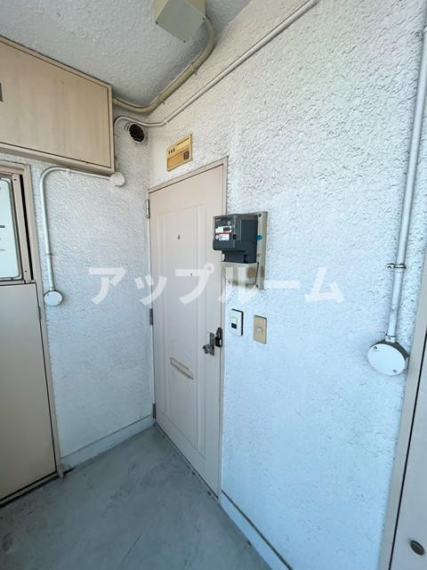 コーポ八田の玄関