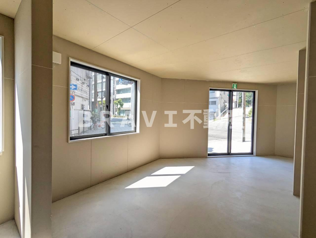 RHYTHM真田山 BRAVI不動産の内装