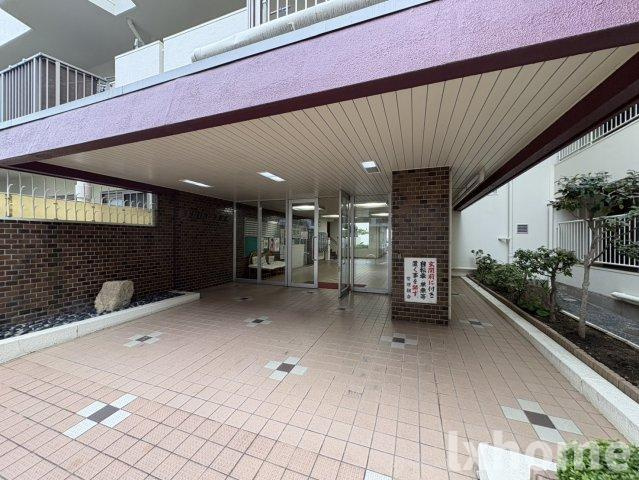 メガロコープ茨木Ⅱのロビー