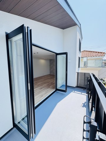 SEA & SPACE｜湘南片瀬に、開放感を贈る家のバルコニー