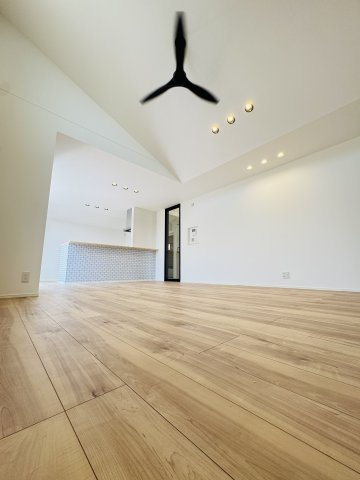 SEA & SPACE｜湘南片瀬に、開放感を贈る家の洋室