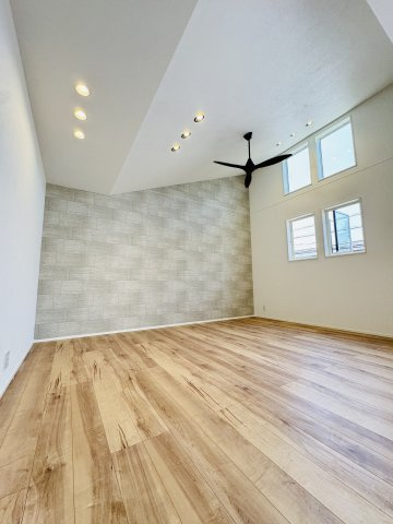 SEA & SPACE｜湘南片瀬に、開放感を贈る家の洋室