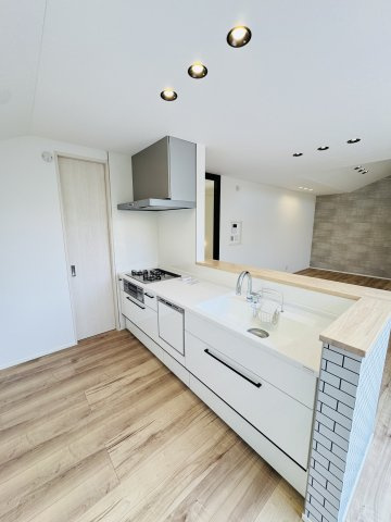 SEA & SPACE｜湘南片瀬に、開放感を贈る家のキッチン