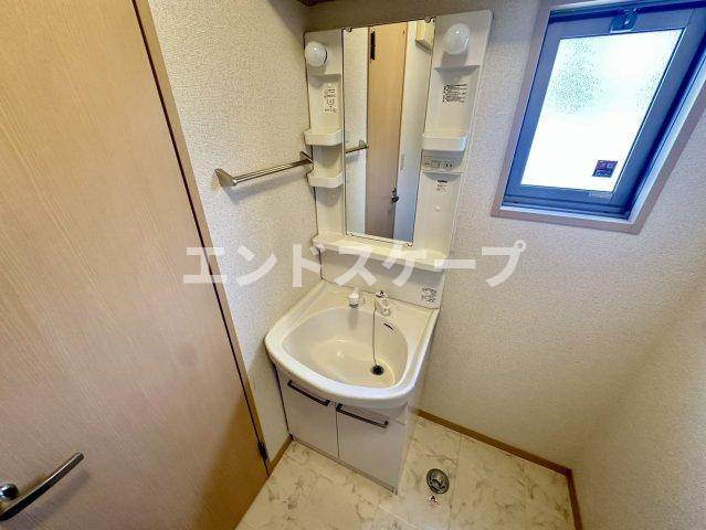 クレシェンテFの洗面所|高崎、前橋のお部屋探しはエンドスケープまで！お客様の理想お聞かせ下さい♪