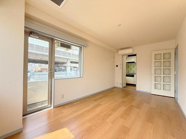 ネオ中ハイツの居間・リビング|ゆったり過ごせるリビングです