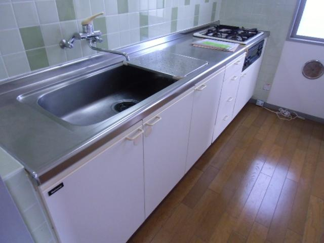 ネオ中ハイツのキッチン|きれいなキッチンです