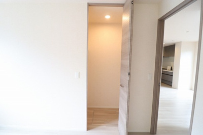 【洋室】 | ムーンリバー B棟 | 洋室 クローゼット