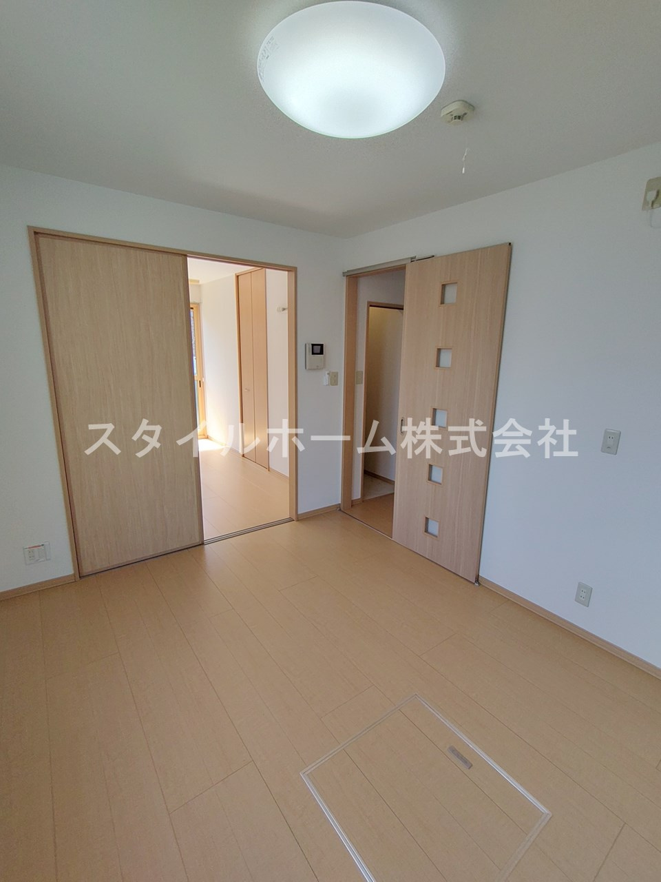 サンハイム一色　Aの居間・リビング