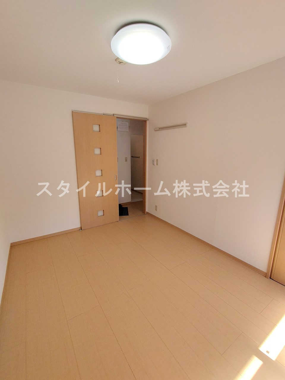 サンハイム一色　Aの居間・リビング