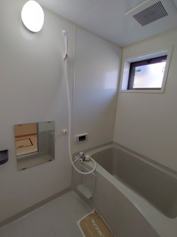 サンハイム一色　Aの浴室