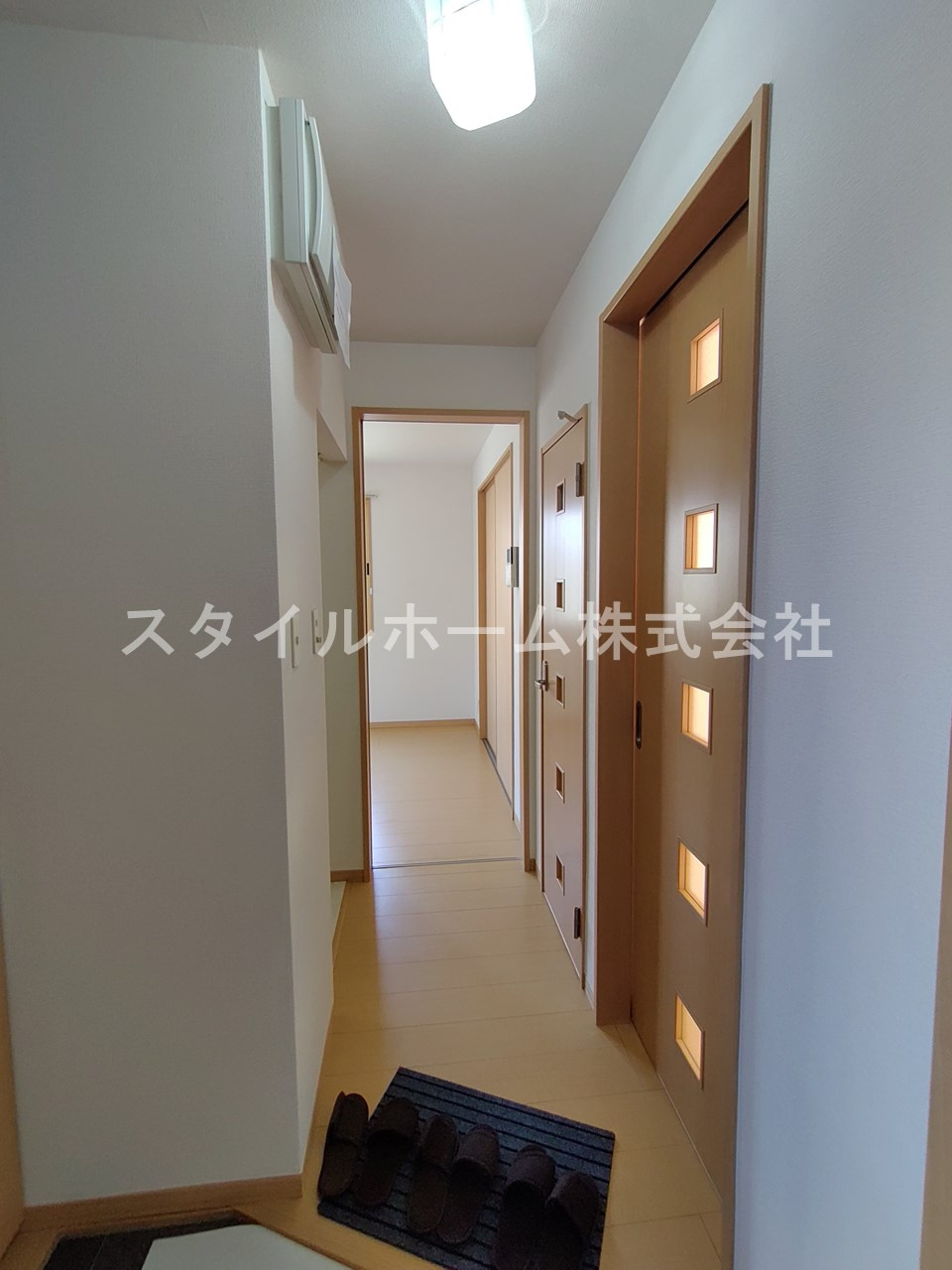 サンハイム一色　Aの玄関