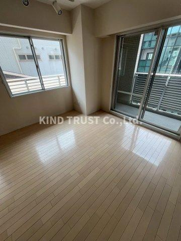 プロシード西天満の居間・リビング|ゆったりとしたリビングです