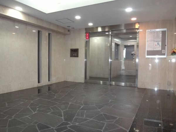 エスコート両国Ⅱのロビー