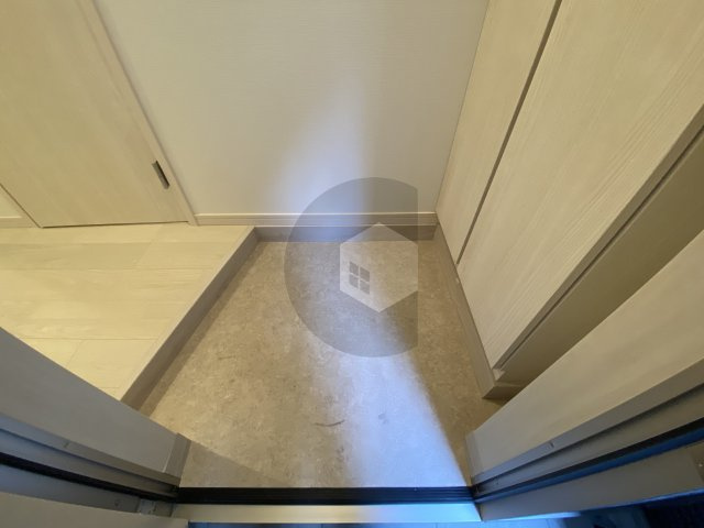 KTIレジデンス徳庵3の玄関