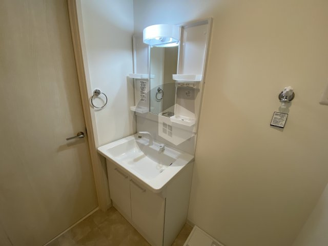 KTIレジデンス徳庵3の独立洗面台