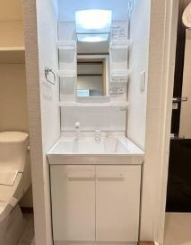 【洗面所】 | セダーフィネス横浜 | 室内洗濯機置き場（同一仕様）