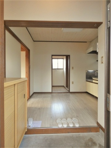 コーポ倉島の玄関