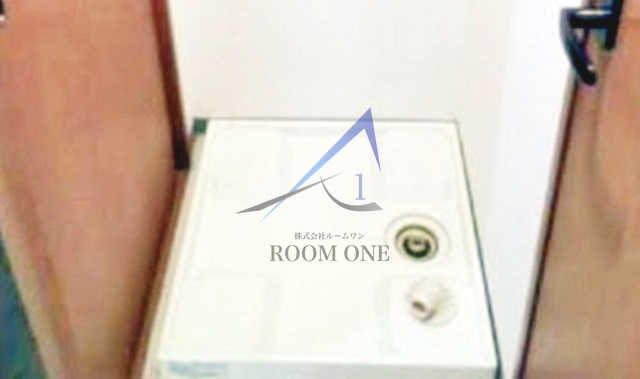 ＬＡ　ＣＯＭＯ　ＣＡＳＡの設備|洗濯機置き場です。